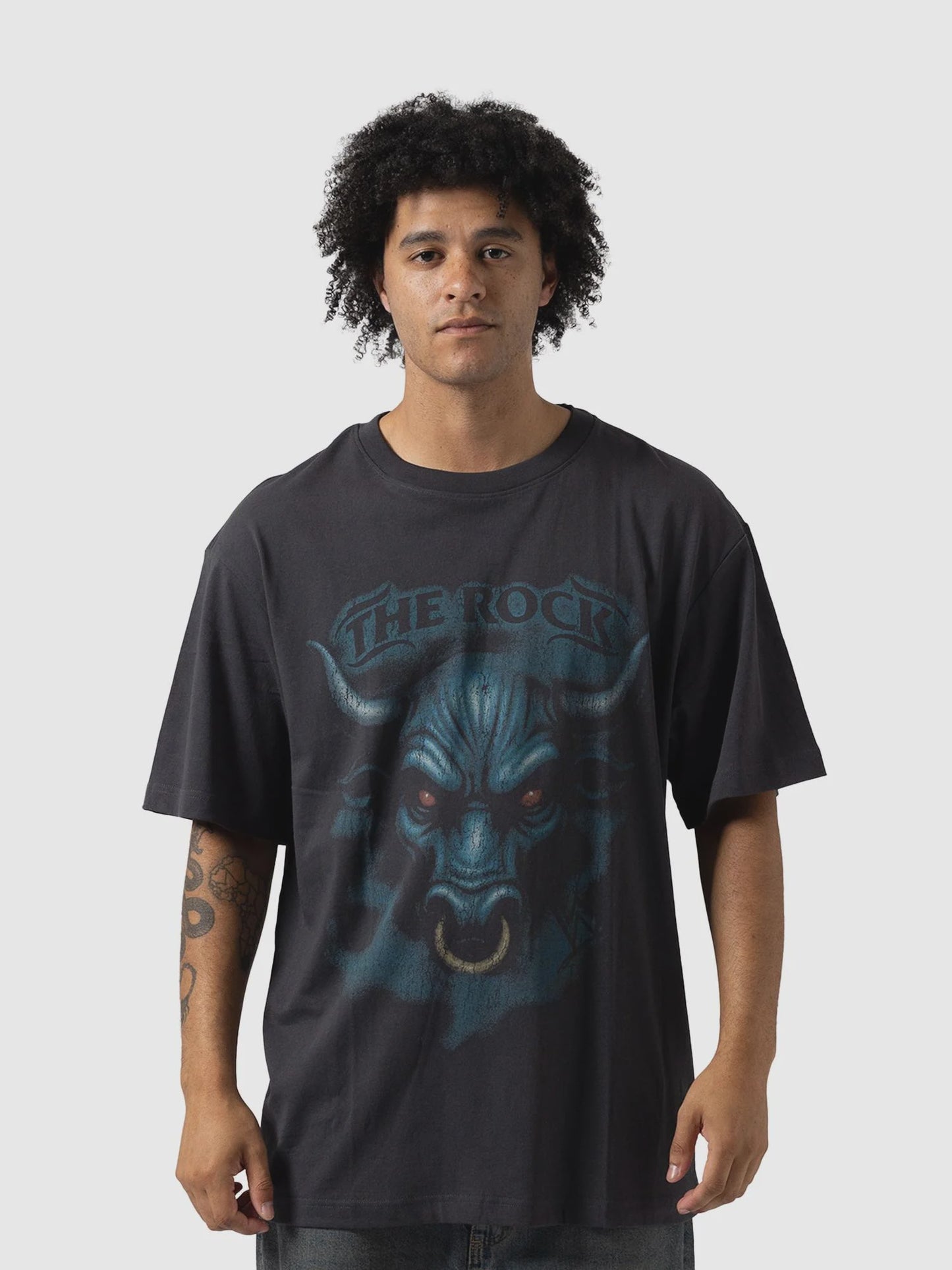 MNA-O50 (Mitchell & ness the rock bulls tee washed black) 22693636