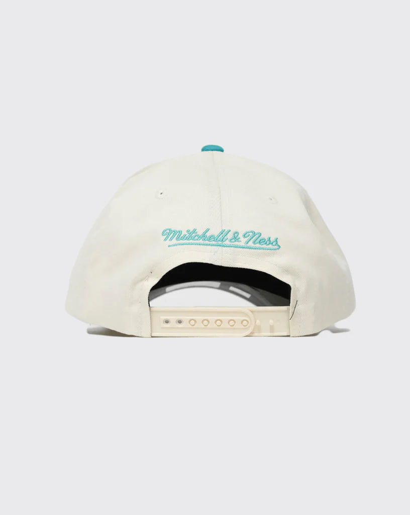 MNA-Q41 (Mitchell & ness evergreen pro pinch grizzlies snapback white cream/teal osfm) 12592391