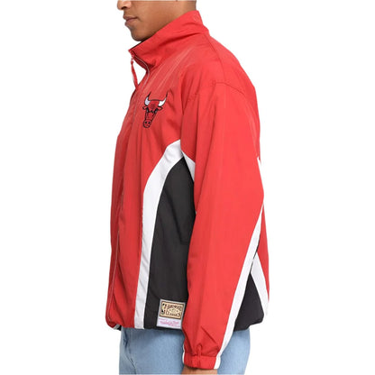 MNA-Q43 (Mitchell & ness nylon track jacket bulls red/black) 52597826