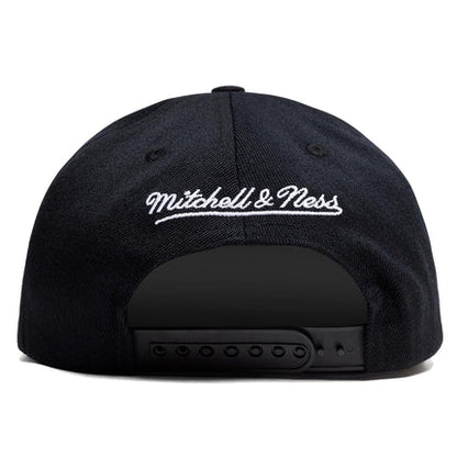 MNA-W37 (Mitchell and ness emblem mvp bulls snapback black/red osfm) 82492826