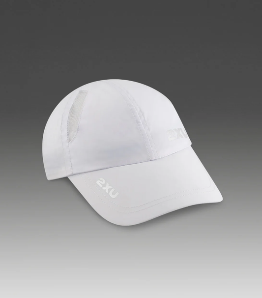 2XUA-X (2XU run cap hunter white osfm) 102491750