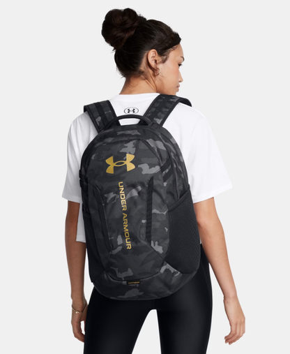 UAE-E14 (Under armour unisex hustle 6.0 backpack black/metallic gold) 22593913