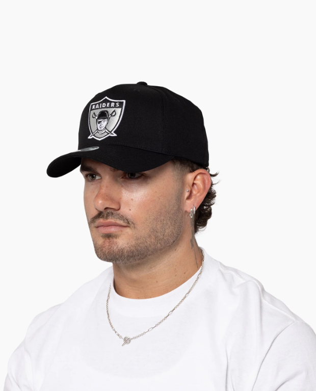 MNA-L46 (Mitchell & ness black & white raiders flex fit snapback black osfm) 92592391