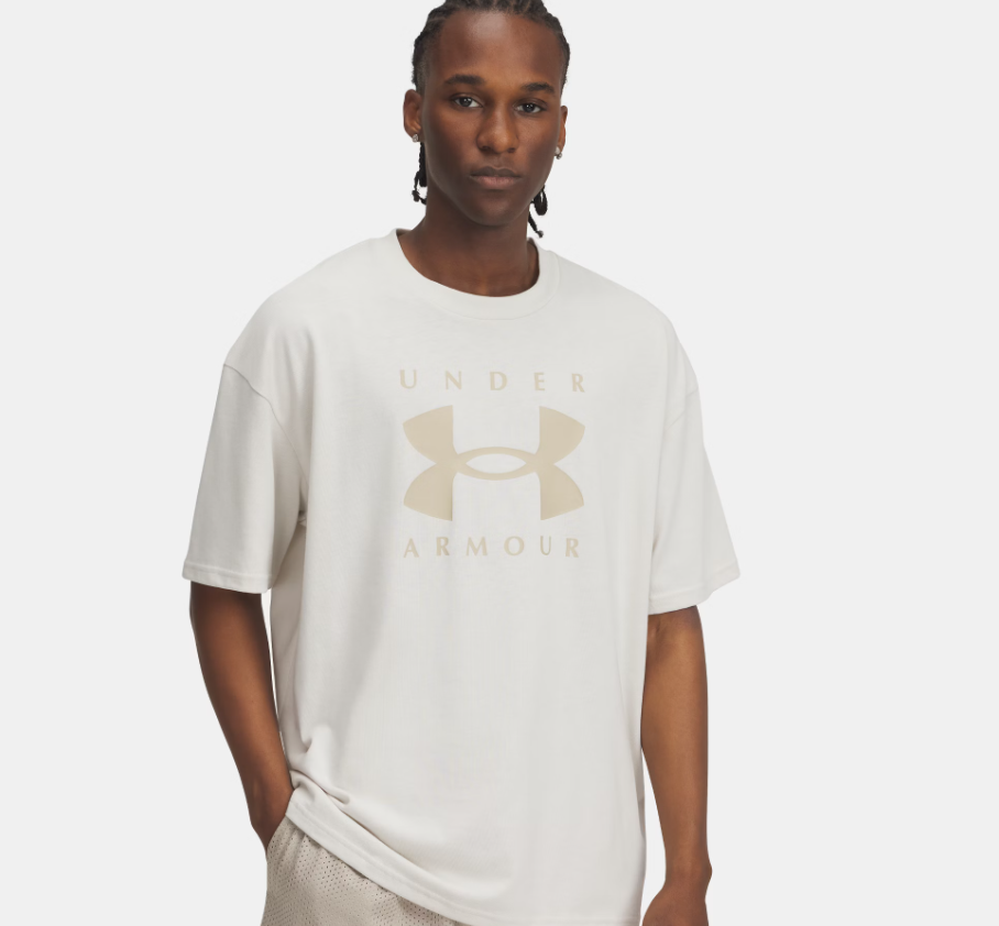 UAA-D16 (Under armour mens heavy weight oversized branded short sleeve tee summit white/city khaki) 102592826