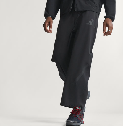 AA-Q31 (Adidas z.n.e woven pants black) 32696735