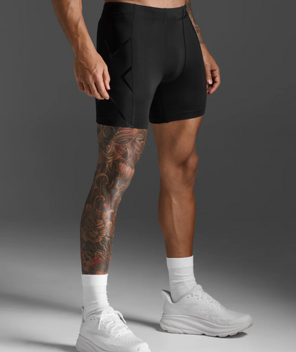 2XUA-O (2XU core compression 1/2 short black) 82495000