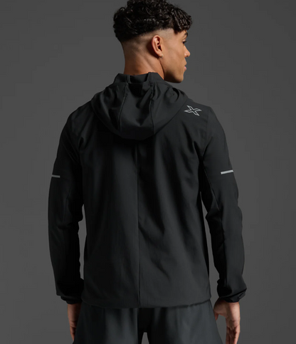 2XUA-J (2XU aero jacket black/silver reflective) 82495500