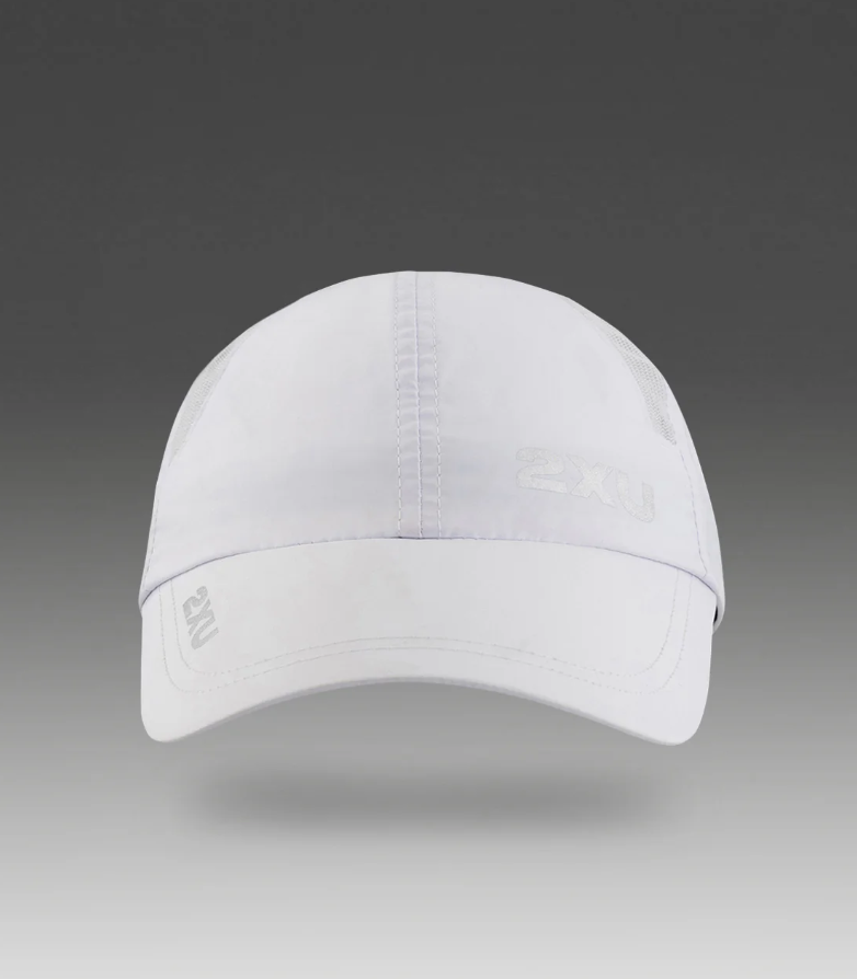 2XUA-X (2XU run cap hunter white osfm) 102491750