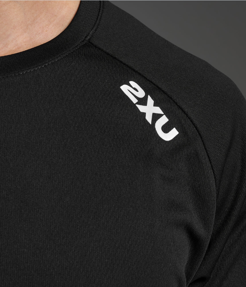 2XUA-Y (2XU aspire tee black/white) 22592250