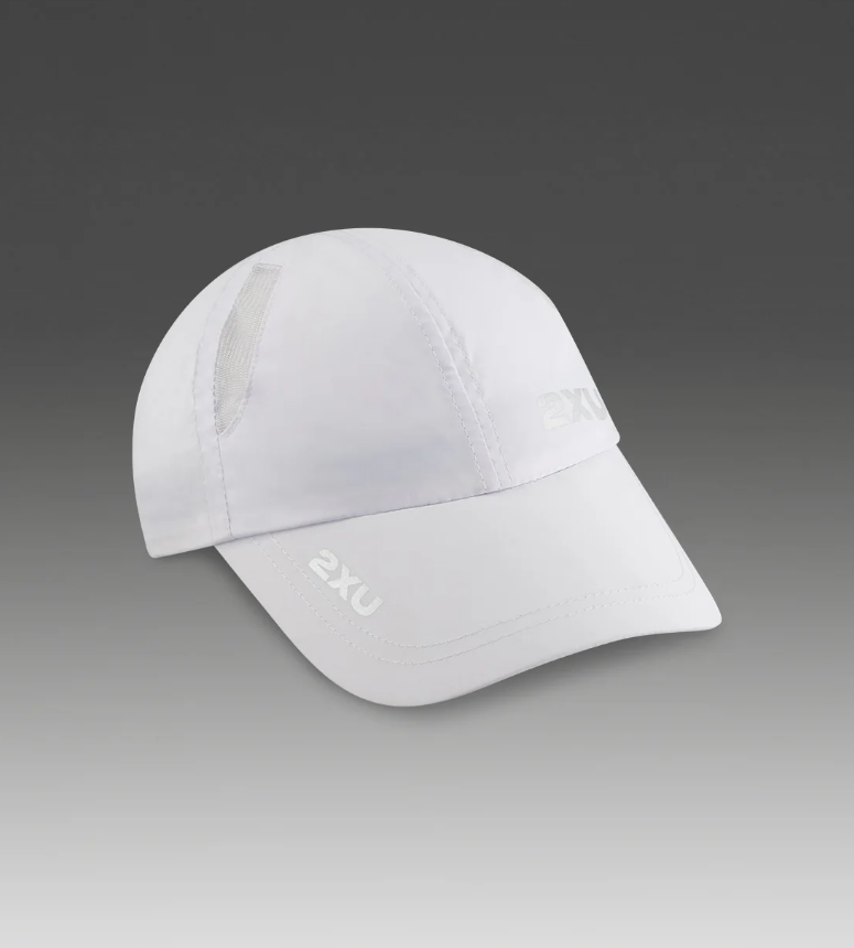 2XUA-D1 (2XU run cap white osfm) 102491750