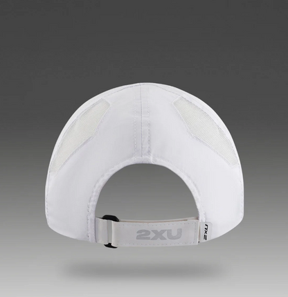 2XUA-D1 (2XU run cap white osfm) 102491750