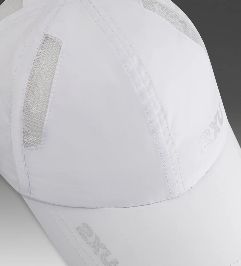 2XUA-D1 (2XU run cap white osfm) 102491750