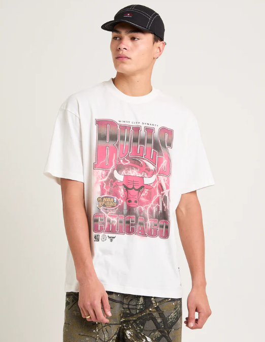 MNA-Y40 (Mitchell & ness city strike tee bulls vintage white) 12593478