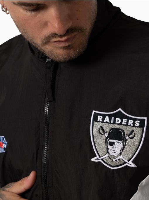 MNA-W43 (Mitchell & ness nylon track jacket raiders black/grey) 52597826
