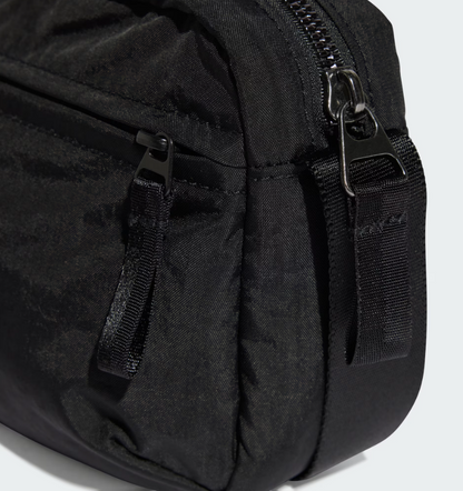 AE-E8 (Adidas 3 bar logo festival bag black) 72592815