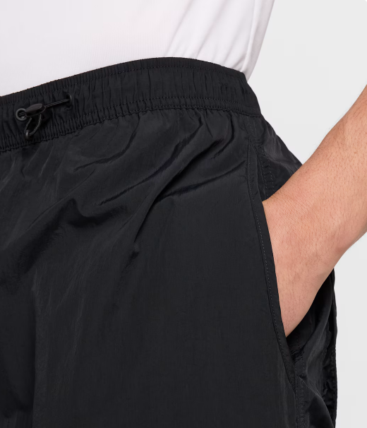 NA-O48 (Nike tech mens woven cargo trackpants black)