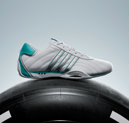 A-R72 (Adidas adiracer low mercedes amg petronas F1 team shoeswhite/matte silver/semi mint rush) 226910580