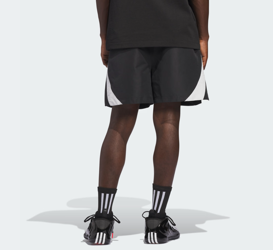 AA-V30 (Adidas basket ball woven shorts black/pure ruby) 22696251