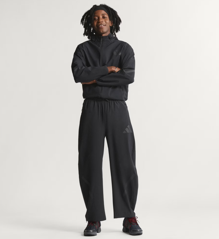 AA-Q31 (Adidas z.n.e woven pants black) 32696735