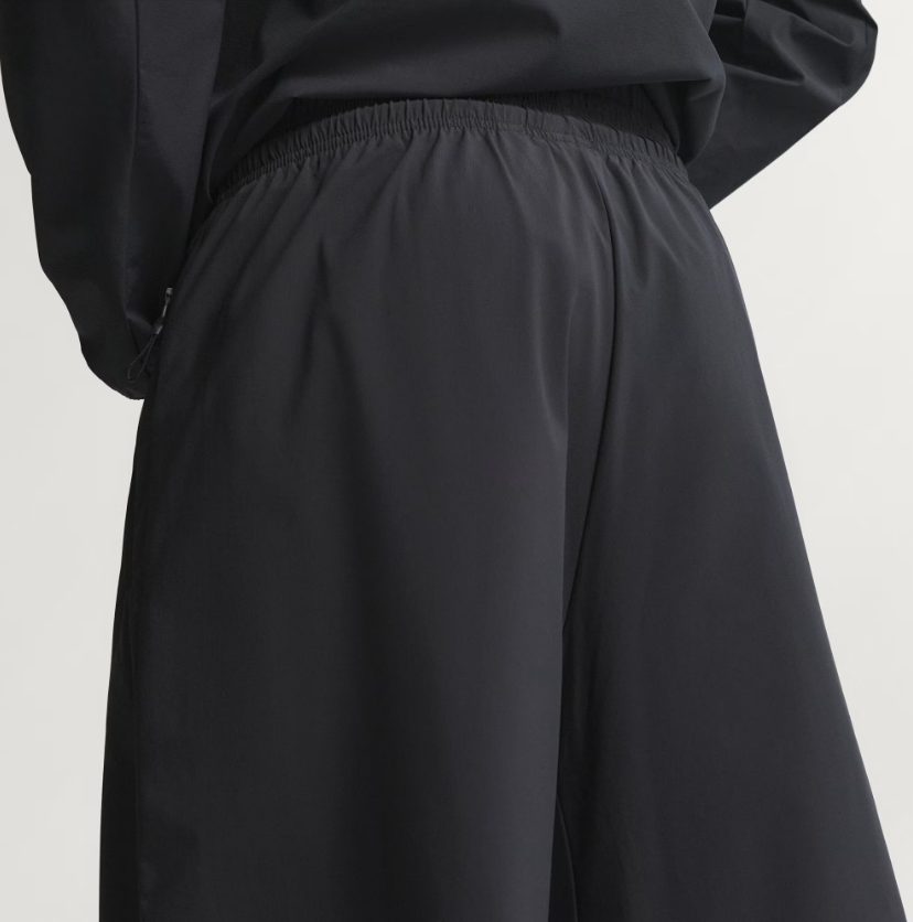 AA-Q31 (Adidas z.n.e woven pants black) 32696735