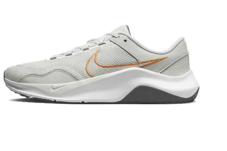 N-N139 (Nike legend essential 3 next nature silver/white)