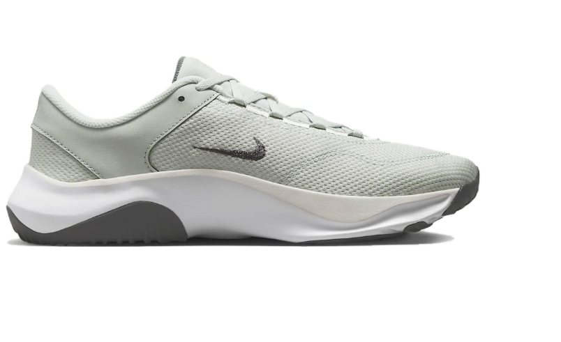N-N139 (Nike legend essential 3 next nature silver/white)