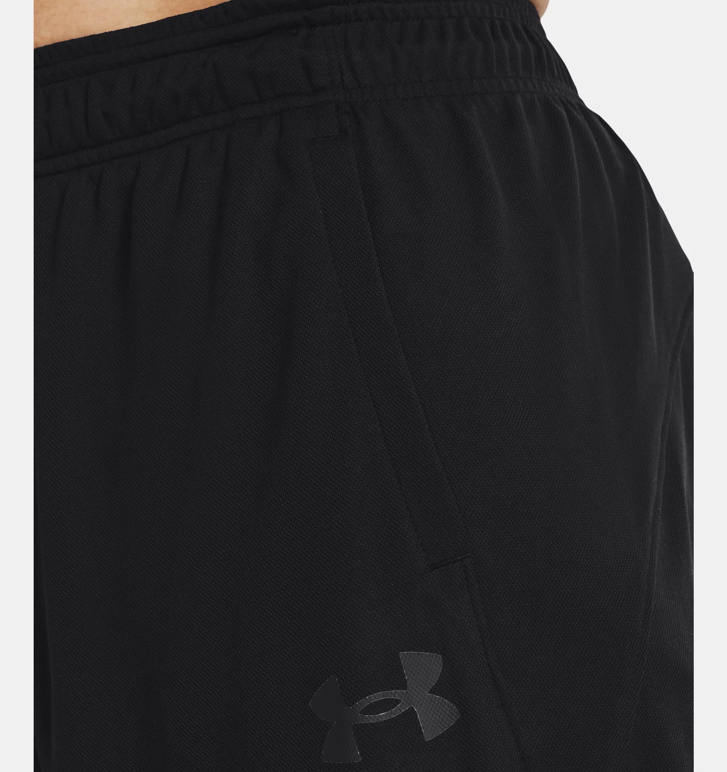 UAA-C11 (Under armour mens baseline 10 inch shorts black/black) 112393043