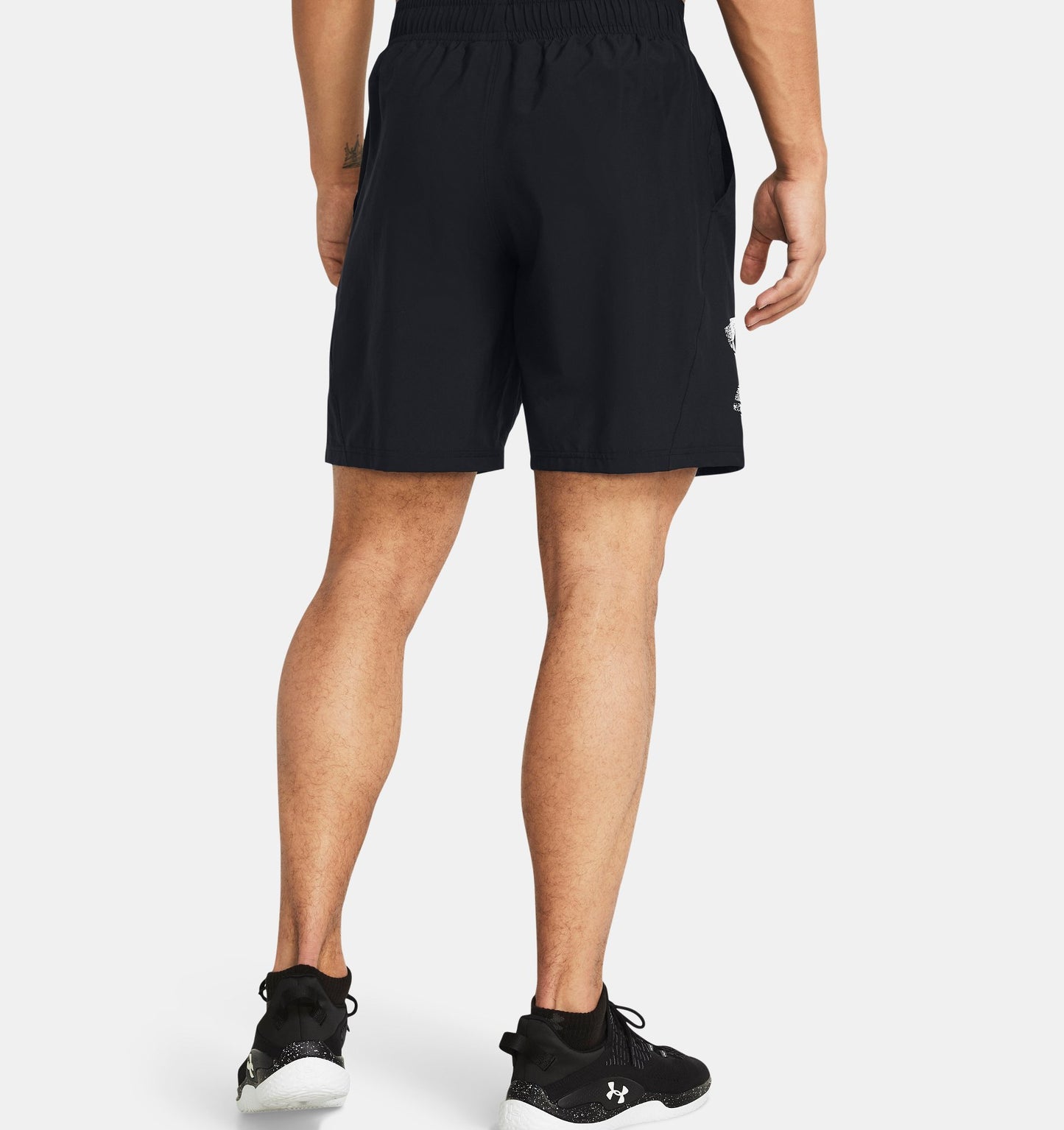 UAA-M12 (Under armour mens woven graphic short black/white) 62492173