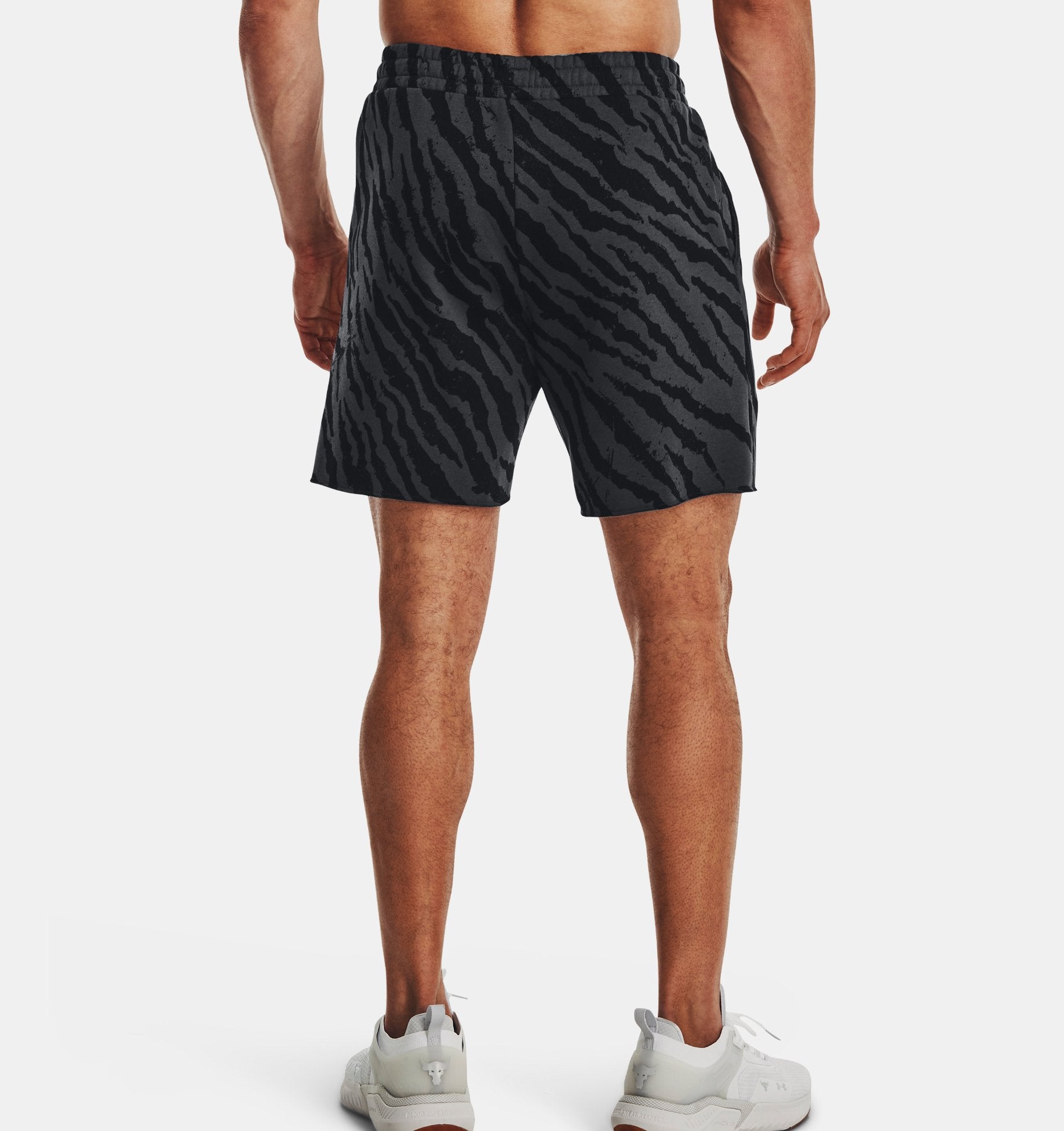 UAA-N9 (Under armour mens project rock rival printed shorts black/white) 32293913 UNDER ARMOUR