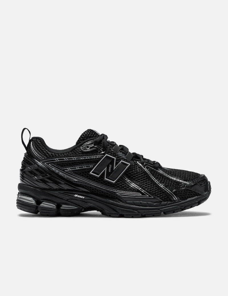 NB-K9 (New balance M1906V1 D width shoes black/silver) 726911250