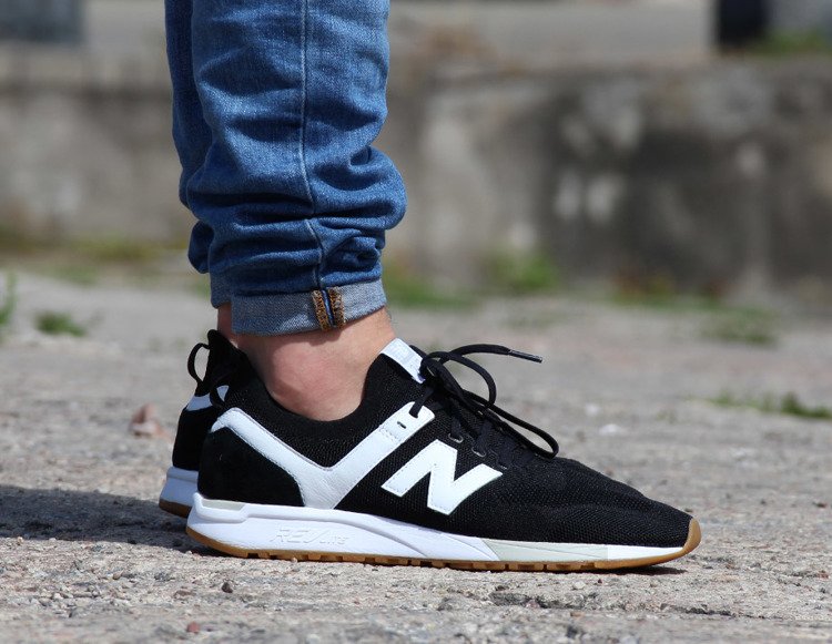 NB-Y4 (NEW BALANCE DECONSTRCTD BK/WT D WIDTH) 41898100