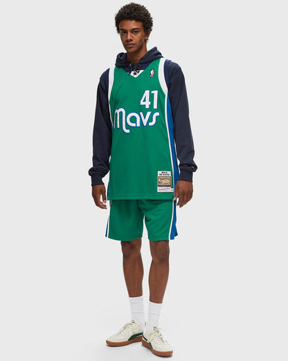 MNA-T41 (Mitchell & ness drk jersey 2004 mavericks nowitzki green) 22598260