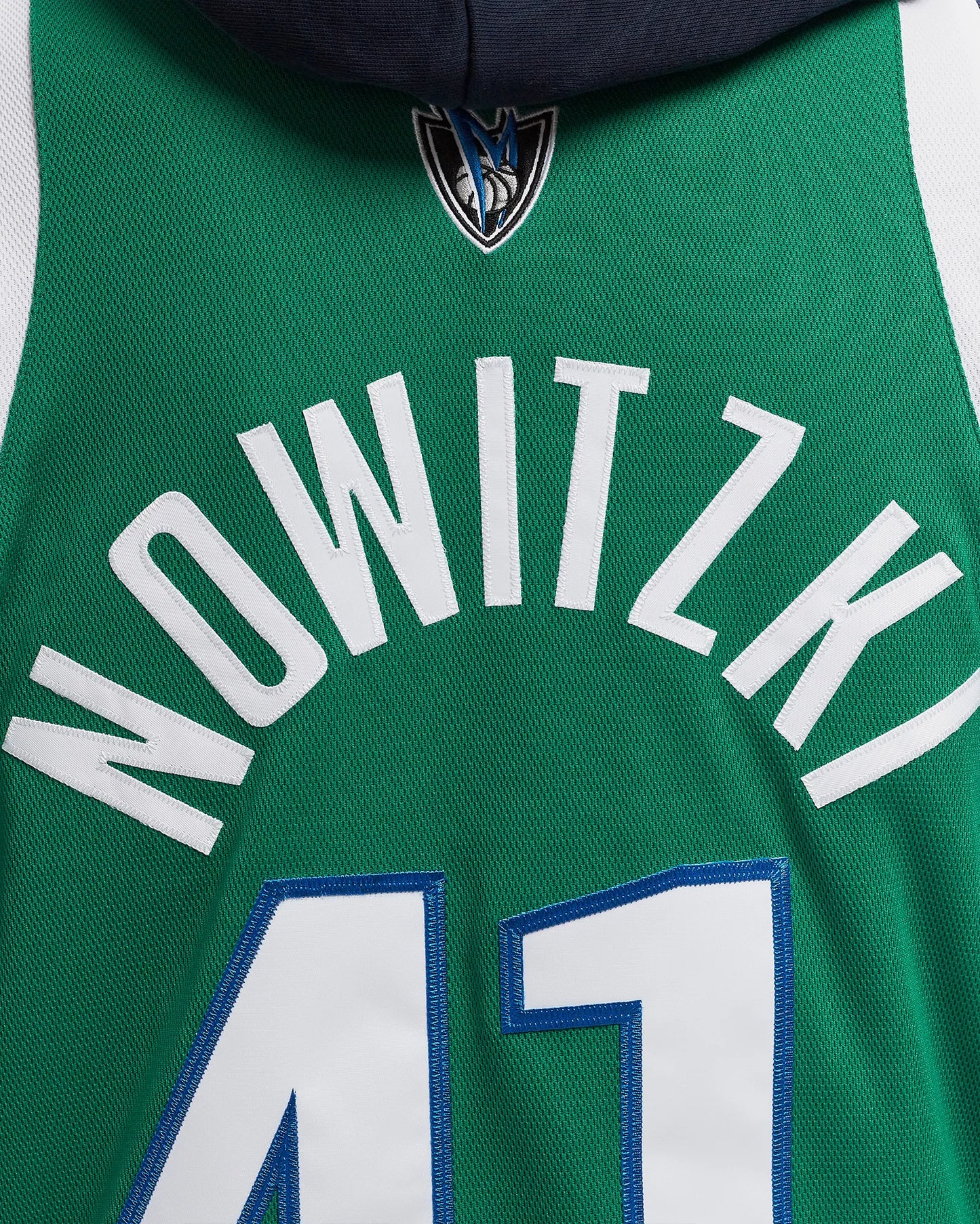 MNA-T41 (Mitchell & ness drk jersey 2004 mavericks nowitzki green) 22598260