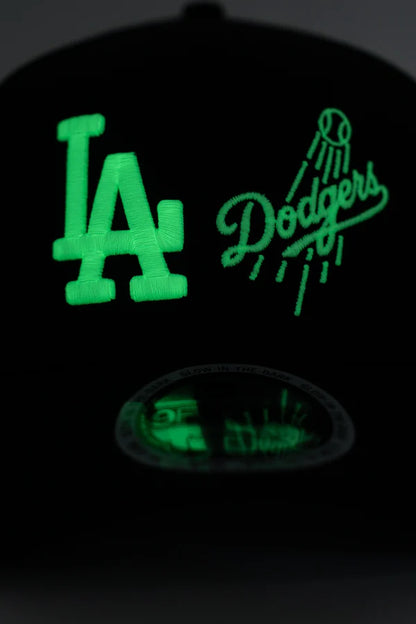 NEC-V68 (New era 940 A frame los angeles dodgers glow in the dark snapback black/black UV osfm) 102592890