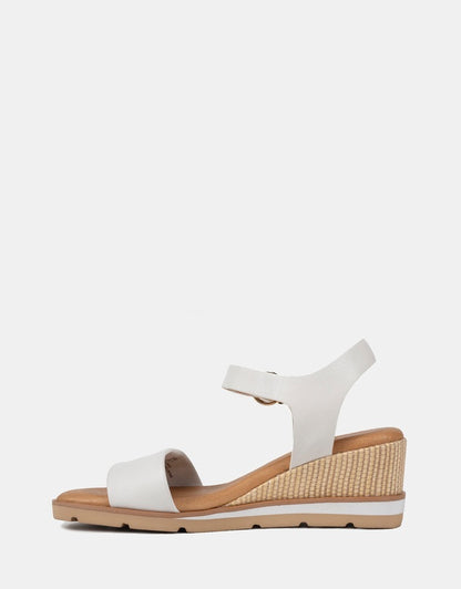 HP-I4 (Hush puppies cruise sandals white) 52694800