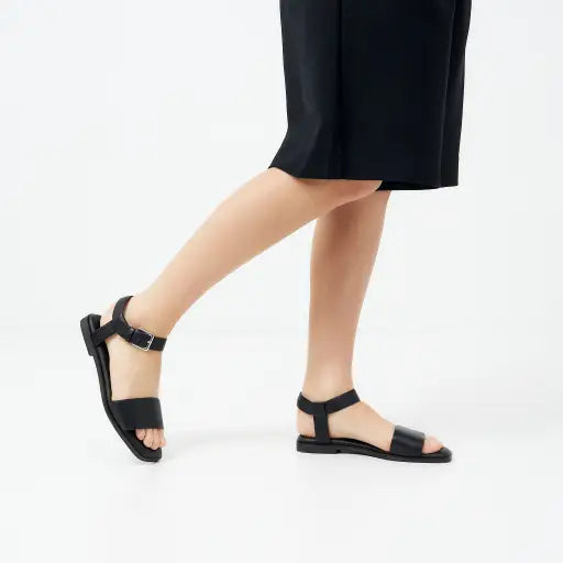 HP-N4 (Hush puppies ivy sandals black) 52692500