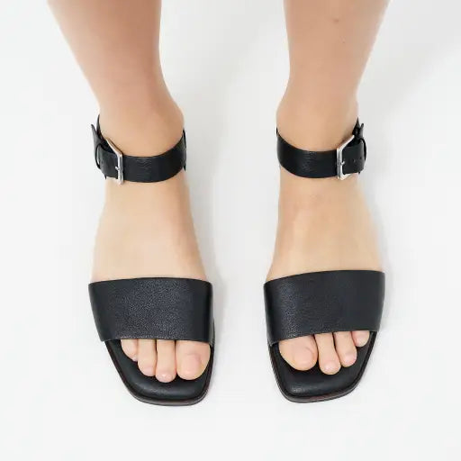 HP-N4 (Hush puppies ivy sandals black) 52692500