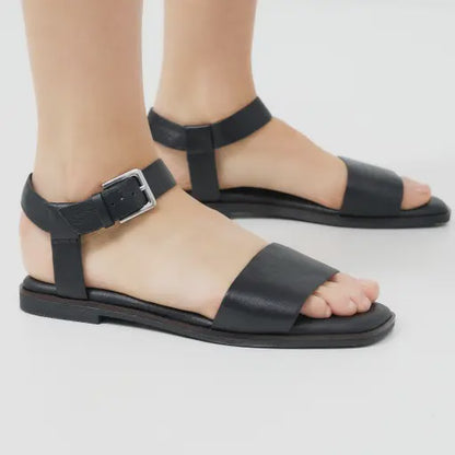 HP-N4 (Hush puppies ivy sandals black) 52692500
