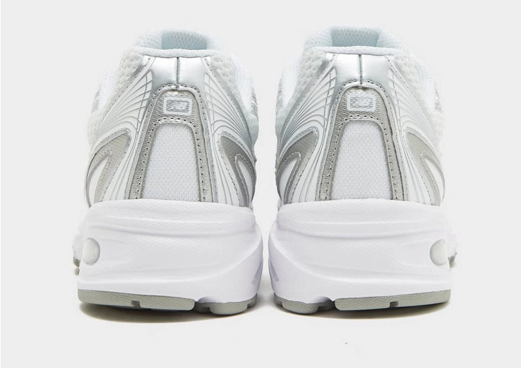 NB-G9 (New balance U740 V2 D width shoes white/metallic silver) 52698500