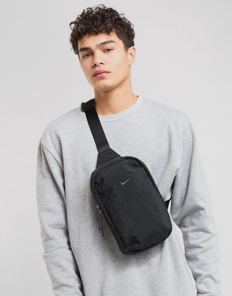 NE-F26 (Nike aura crossbody bag black/gunmetal) 72693129
