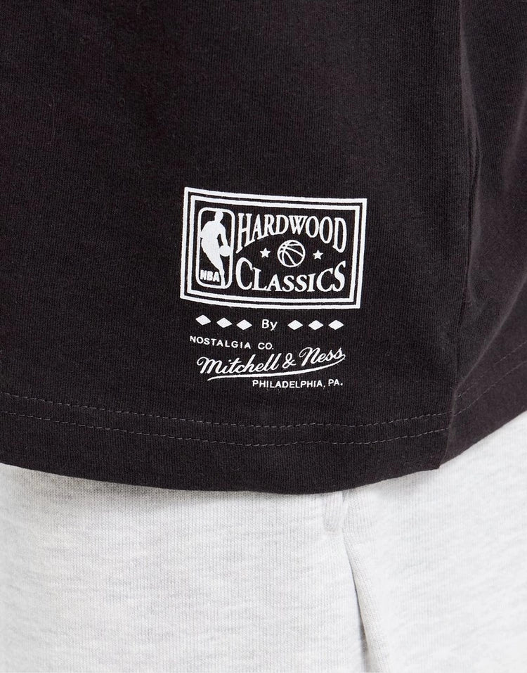 MNA-K44 (Mitchell & ness frame tee bulls faded black) 72592391