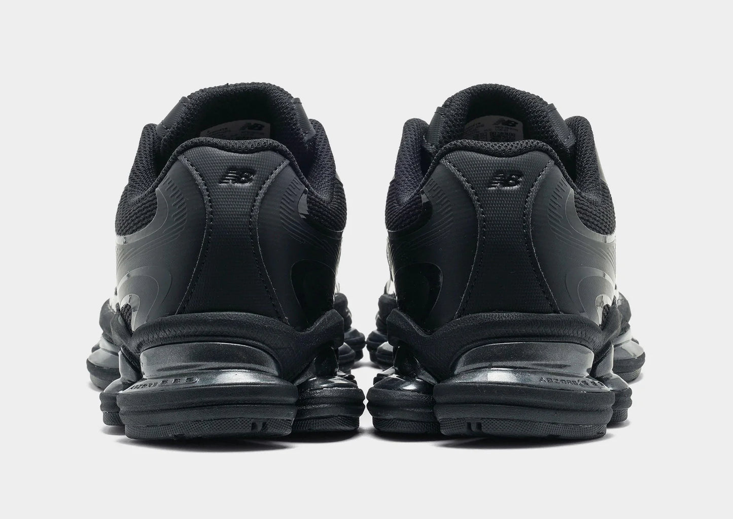 NB-L9 (New balance absorb U2000V1 D width shoes black) 72699900