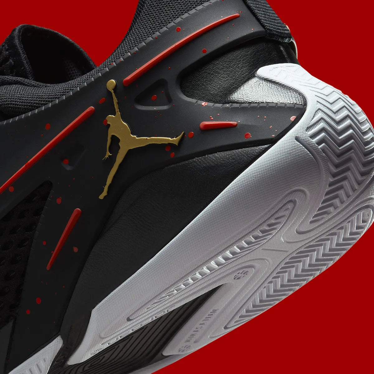 N-L139 (Nike jordan heir basketball shoes black/red)