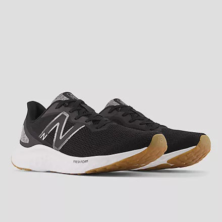 NB-H8 (New balance fresh foam arishi v4 2E width black/silver metallic/gum) 32493000