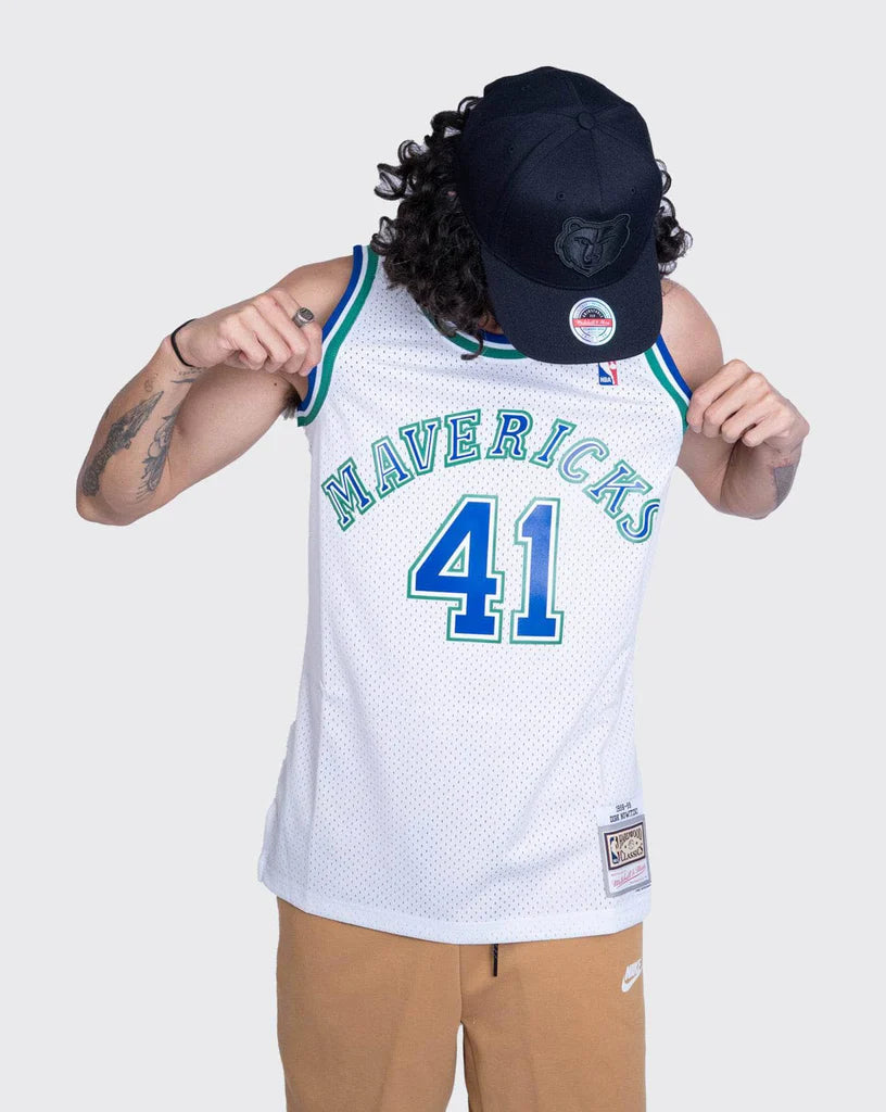 MNA-S41 (Mitchell & ness swingman jersey maverick dirk 98-99 home white) 12598260