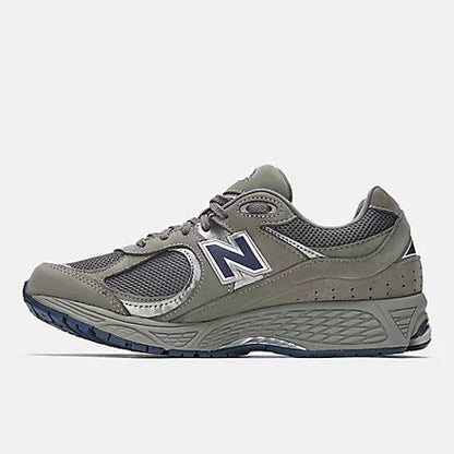 NB-Z8 (New balance 2002 D width shoes castle rock/natural indigo) 52699000
