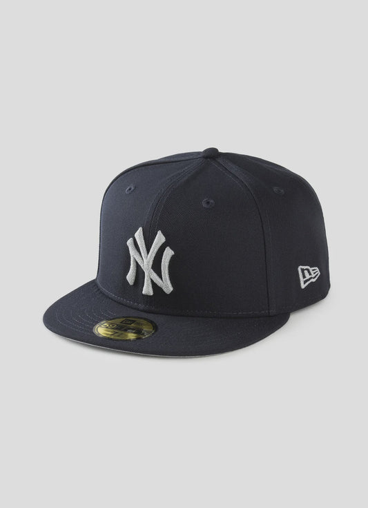 NEC-N70 (New era 5950 new york yankees reflect in official team colours fitted hat/grey UV) 112594749
