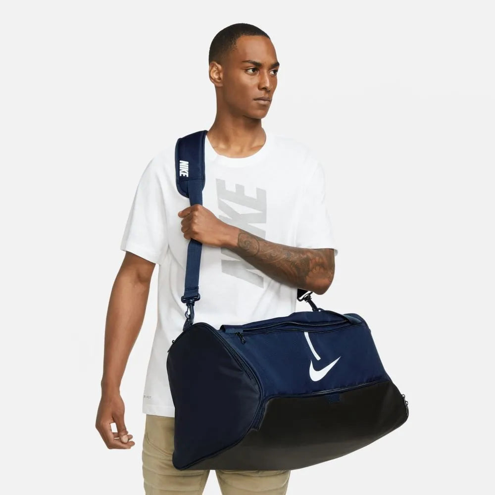 NE-T25 (Nike academy duffel bag medium midnight navy/white) 92493500