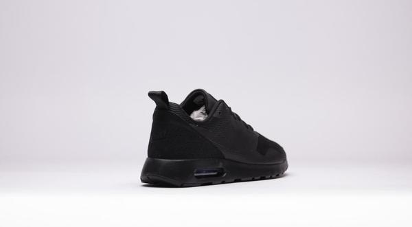 N-O84 (AIR MAX TAVAS - BLK/BLK) 21698184