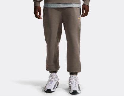 NA-R50 (Nike nocta fleece tracksuit bottoms olive grey/yellow ochre) 92696956